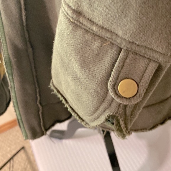 Knitted Dove (Anthropologie) military inspired 3/4 length knit coat in Olive XS - Picture 8 of 10